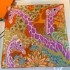 Regalo para Mamá y Personas Mayores Moda de Alta Gama Bufanda de Seda Versátil Cuadrada sin Tirantes Decorativa de Verano