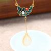 2022 Tendencia Nacional Palacio Vintage Accesorios Cloisonné Chapado en Oro Esmalte Flor de Peonía Gotas de Agua Imitación Jade Hetian Colgante Collar