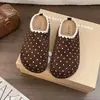 Chinelos, sandálias estilo Birkenstock, de luxo, inspiradas em Chanel, chinelos de bolinhas, sandálias Birkenstock femininas para exterior, chinelos de sola grossa, atacado de fábrica