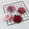 Cabeza de flor artificial vela de nube Dahlia caja de regalo relleno decoración lugar material de flor suave arreglo floral de boda comercio exterior venta al por mayor flor
