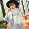 Bufanda Nueva para Mujer Invierno Estilo Japonés y Coreano Combinación Total Cuadros Cálida Engrosada Bufanda para Pareja Estudiante Moderna Sensación de Alta Gama Chal