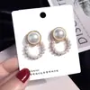 Brincos de Moda Retrô de Celebridade da Internet, Elegantes Brincos de Pérola Meio Círculo, Elegantes Brincos de Cristal Estilo Francês Chanel para Mulheres