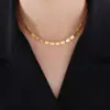 Lujo ligero todo a juego Pieza cuadrada Estampado palabra LOVE Cadena de eslabones tipo hoja inglesa Diseño simple Estilo commuter Collar Estilo de Hong Kong