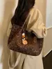 Bolso tote de leopardo transfronterizo para el día a día, nueva y moderna colección de otoño, texturizado y vintage, un bolso de hombro y un bolso de axila únicos