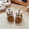 Zapatos de Algodón con Conejito Lindo de Terciopelo Estilo Coreano para Niños 2025 Invierno Nuevo Estilo Niñas Bebé Suela Suave Moda Versátil Botines Cortos