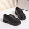Zapatos de Cuero para Niños Primavera y Otoño 2026 Nueva Moda Estilo Coreano Suela Suave Zapatos Negros para Niños Medianos y Grandes, Estudiantes de Primaria y Actuaciones Escolares