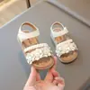 Sandalias para Niñas 2025 Verano Nuevo Suela Suave Zapatos de Princesa Zapatos de Playa para Niña Zapatos de Bebé Sandalias de Estudiante para Niños Pequeños y Medianos