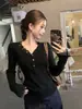 [Andy Velvet Wash] Exquisita base de encaje con escote en V, ropa interior para mujer, suéter de alta gama, top de punto de manga larga