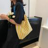 Bolso de diseño de nicho informal nuevo 2023, bonito bolso de mujer Mori, bolso de hombro popular de verano, bolso de cubo de estilo occidental