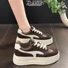 Zapatos de Plataforma con Cordones de Piel Genuina Suela Gruesa para Aumentar la Altura 2026 Otoño Nuevos Versátiles Zapatos de Mujer Zapatos Blancos Pequeños Deportivos Casuales Zapatos Individuales