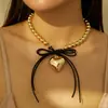 Joias Transfronteiriças Europeias e Americanas, Colar com Pingente de Coração Moderno e Personalizado para Mulheres, Gargantilha de Coração de Pêssego Moderna e Simples