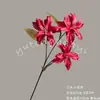 Lirios Pequeños Artificiales de 3 Cabezas, Lirios Fragantes para Decoración Suave de Salón de Bodas, Arreglo Floral de Techo, Decoración de Pasillo, Venta al por Mayor Transfronteriza del Fabricante