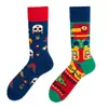 Meias Longas de Algodão Jacquard Cartoon Criativas Nova Tendência Outono/Inverno Estilo Casal Asimétricas Personalidade da Moda