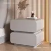 Mesita de noche color crema con acabado en piel, Gabinete de noche pequeño moderno simple para dormitorio, Gabinete de almacenamiento minimalista, No requiere montaje, Todo en uno
