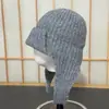Gorro de Lana Retro Otoño/Invierno con Protección Extendida para las Orejas para Mujer, para Ciclismo, Equitación, con Cordones, Protección contra el Frío, Calidez, Adelgazante del Rostro, Gorro de Punto, Moderno