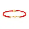 Pulsera de Hilo Rojo de Venta Caliente Transfronteriza con Letra Inglesa A-Z y Colgante Grabado Dorado en Forma de Corazón, Pulsera Ajustable, Versátil