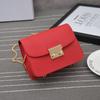 Bolsas para Mulheres 2025 Novo Estilo Simples Corrente Pequena Bolsa Quadrada Tendência Transversal Clássica Bolsa Pequena para Celular Atacado Exquisito