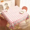 Toalha de Mesa Quadrada com um Design Xadrez Fresco e Simples, Lavável, Impermeável, à Prova de Óleo, Resistente ao Calor e que Melhora o Ambiente - Toalha Quadrada para Mesa de Centro