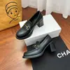 Zapatos de Cuero para Mujer con Hebilla de Caballo, Nuevo Estilo Británico Otoño e Invierno 2026, Mocasines Negros de Tacón Alto, Tallas Pequeñas 33-34