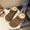 Botas de neve robustas estilo retrô para mulheres, nova coleção outono/inverno 2026, projetadas para uso ao ar livre, apresentando um design inspirado na Birkenstock, com forro de fleece adicionado para aquecimento e espessura extras