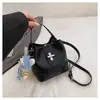 Bolsa de Mão da Moda de Alta Qualidade para Mulheres com Fivela de Cadeado, Bolsa Transversal Versátil e Fashion, Design Exquisito de Urso, Bolsa de Ombro tipo Saco Super Popular