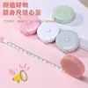 Cinta métrica portátil estilo nórdico, una cinta métrica suave, linda y compacta para medir medidas corporales sobre la marcha, una mini cinta métrica de cuero para medir la cintura de la ropa.