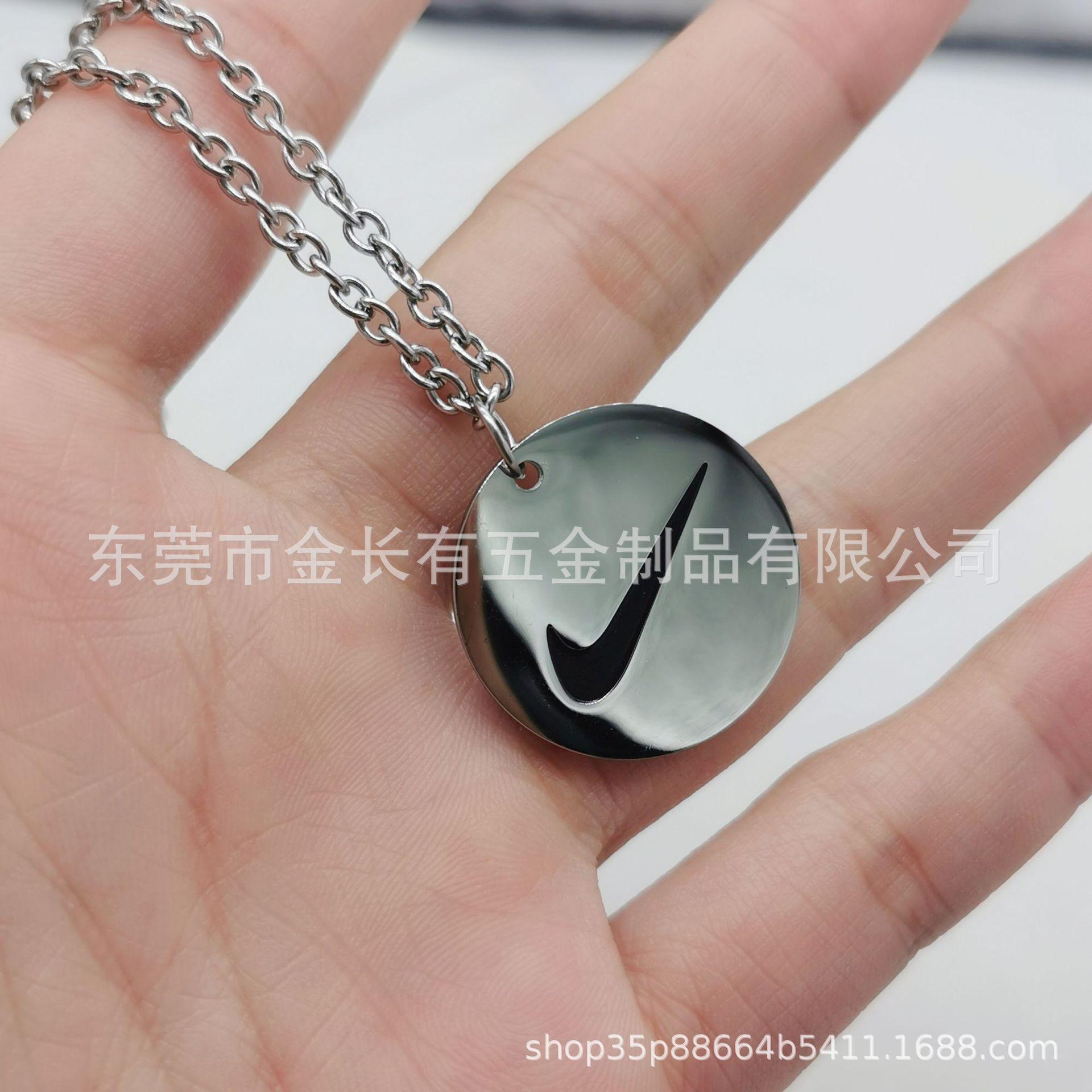 耐克3.jpg
