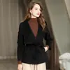 Nuevo Producto Otoño 2026: Abrigo Corto de Lana con Cuello Mao y Botones, Estilo Británico, 100% Lana