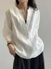 Nueva Camisa de Estilo Veraniego con un Elegante Cuello de Muñeca y un Dulce Diseño, Hecha de Material de Algodón y Lino Blanco de Nicho, Cómoda de Llevar