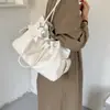 Bolsa de cordón de gran capacidad para mujer 2026 bolsa cruzada de moda bolso de mano diagonal elegante bolso de hombro nuevo casual popular para el día a día