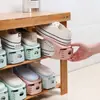 Sapateira ajustável, porta-sapatos de plástico de camada dupla, simples e prático para uso doméstico, organizador de sapatos tudo-em-um, solução de armazenamento dobrável
