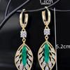 Jinzhi Jade Leaf aretes de diseñador de alta gama de lujo ligero con forma de hoja aretes de hoja para mujer combinan con todo arete de hebilla de lujo ligero diseño de nicho