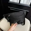 Bolsa de peito feminina lisa transfronteiriça, estilo Harajuku, resistente à água, bolsa de ombro moderna para o dia a dia e viagens, bolsa transversal unissex