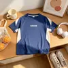 Camisetas de Manga Curta para Meninos Verão 2026 Novo Estilo Frescas e Respiráveis Roupas Esportivas de Secagem Rápida para Crianças Casuais e Versáteis Roupas para Crianças