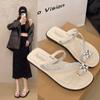 Pantuflas de Dedo con Pedrería y Suela Plana para Mujer, Nuevas de Moda Verano 2026 Sandalias Elegantes de Playa con Suela Suave
