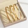 Conjunto de Pulseiras Roman Time Zircônia Simples, Fashion, Elegante, Moderno, Versátil para Meninas, Pulseira de Aço Titânio de Alta Qualidade