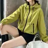 Nueva chaqueta con capucha estilo coreano para el trabajo, bloques de color de moda, versátil, chaqueta casual cortavientos para personas petite, moderna