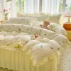 Novo Estilo Fresco e Simples Gaze Franzida Acolchoado Dois em Um Saia de Cama Ajustada Conjunto de Quatro Peças
