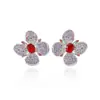 Conjunto Transfronterizo de Collares de Joyería de Circonita Europea y Americana Microincrustada, Estilo Ins Elegante Flor Roja de Cuatro Hojas, Adecuado para el Uso Diario en la Clavícula
