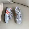 Otoño 2026 Estilo Coreano Zapatos de Argan para Personas Bajas que Aumentan la Altura con Cordones Casuales de Caña Baja para Exteriores Zapatos de Mujer Moda Zapatos de Entrenamiento Alemanes