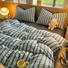 Juego de ropa de cama de cuatro piezas de algodón puro, grado A, seguro para bebés, con temática de dibujos animados, diseño fresco y sencillo con gasa de doble capa, adecuado para dormitorios de estudiantes