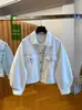 Chaqueta de mezclilla de alta gama con costuras de contraste para mujer, nuevo estilo otoño 2026, holgada, casual, versátil, sin cuello, chaqueta corta