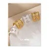 Pendientes de Zirconia con Diseño de Lujo Ligero Estilo Europeo y Americano de Trébol de Cuatro Hojas, Pendientes Versátiles Simples de Moda con Forma de C Cepillada para Mujer, Nuevo Modelo de Verano
