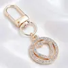 Lujo Ligero Chapado en Oro Full Diamante Charm Hebilla en Forma de D Colgante Hueco en Forma de Corazón Accesorios para Bolsos Llaves Fábrica Stock Mayorista