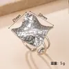 Nuevo anillo de acero inoxidable transfronterizo, moderno y único anillo de mariposa prensado en aceite para mujer, anillo de diseño geométrico que no se decolora