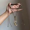 Collar Colgante de Luna Dorada de Ocho Puntas Vintage para Mujer, Cadena para Suéter de Diseño de Nicho, Accesorio Único
