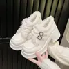 Zapatos Mary Jane Antideslizantes Cálidos de Otoño e Invierno 2026 Zapatos de Algodón Suela Gruesa Zapatos Pequeños de Cuero Tacones Altos para Mujer Felpa Nueva Moda Piel