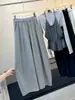 Calça jogger feminina de perna larga, caimento relaxado e design desconstruído, nova para o outono, cintura alta, modelagem que afina, versátil e casual