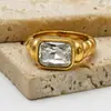 Anel de Aço Inoxidável com Rosca e Diamante Único, Moda Transfronteiriça Europeia e Americana, com Textura Vintage e Incrustação de Zircônia, Anel Versátil de Luxo Leve