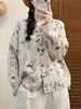 Nova Coleção Outono Estilo Retrô Literário Manga Longa Estampada Camisa de Linho Solta Tamanho Grande Manga Longa com Decote V Peça de Sobrepor Atacado